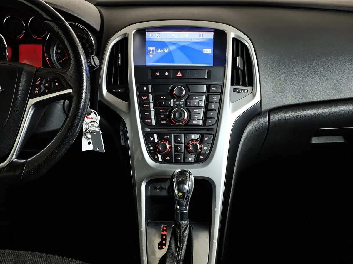 Opel Astra 1.4 Turbo AT (140 л.с.) Enjoy Черный в АВИЛОН. Слайд №14