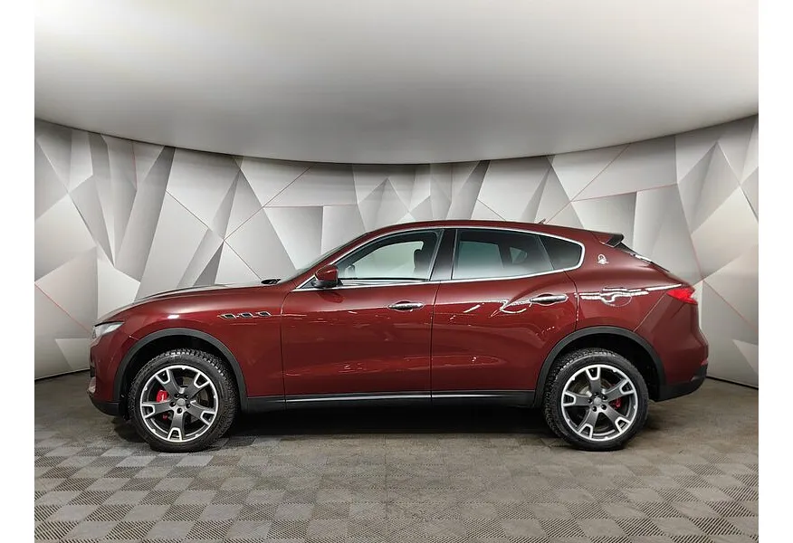 Maserati Levante Diesel 3.0 V6 AT (275 л.с.) Красный в АВИЛОН. Слайд №5