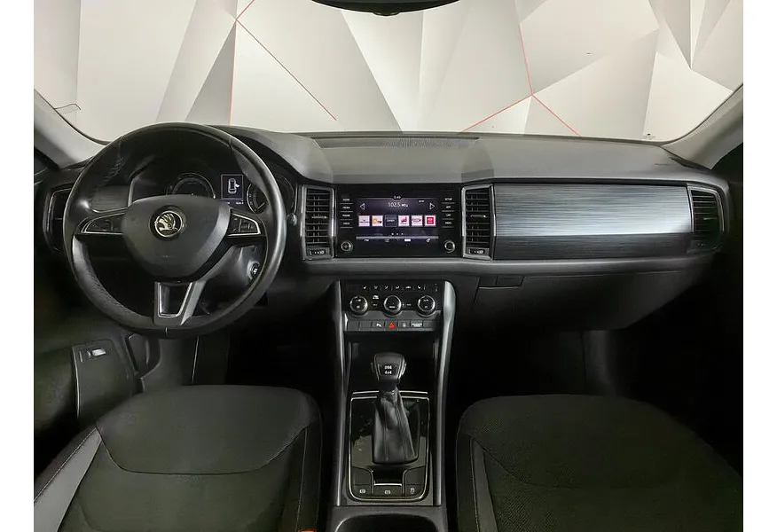 АВИЛОН - Skoda Kodiaq 1.4 TSI DSG 4X4 (150 л.с.) Белый - slide 11