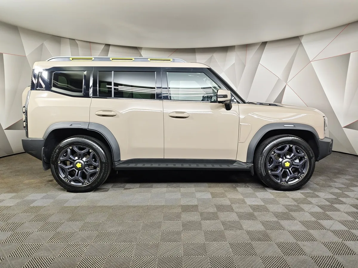 JETOUR T2 2.0T 7DCT AWD (245 л.с.) Люкс Коричневый в АВИЛОН. Слайд №6
