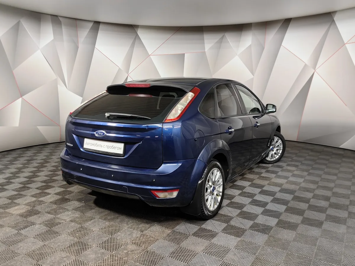 Ford Focus 1.8 MT (125 л.с.) Синий в АВИЛОН. Слайд №2