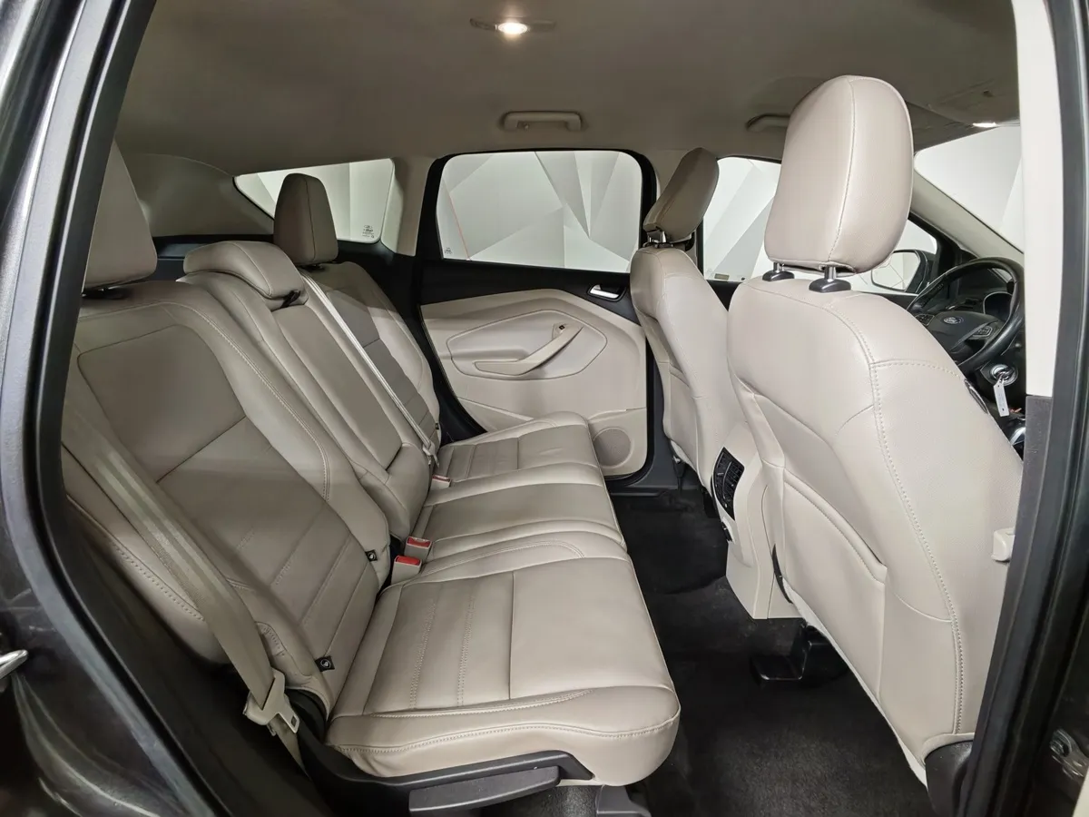 Ford Escape 1.5 EcoBoost AT (182 л.с.) Серый в АВИЛОН. Слайд №16