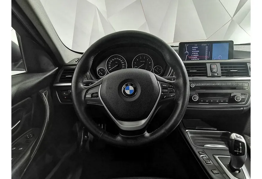 BMW 3 серия 328i xDrive AT (245 л.с.) Base Локальная сборка Белый в АВИЛОН. Слайд №15