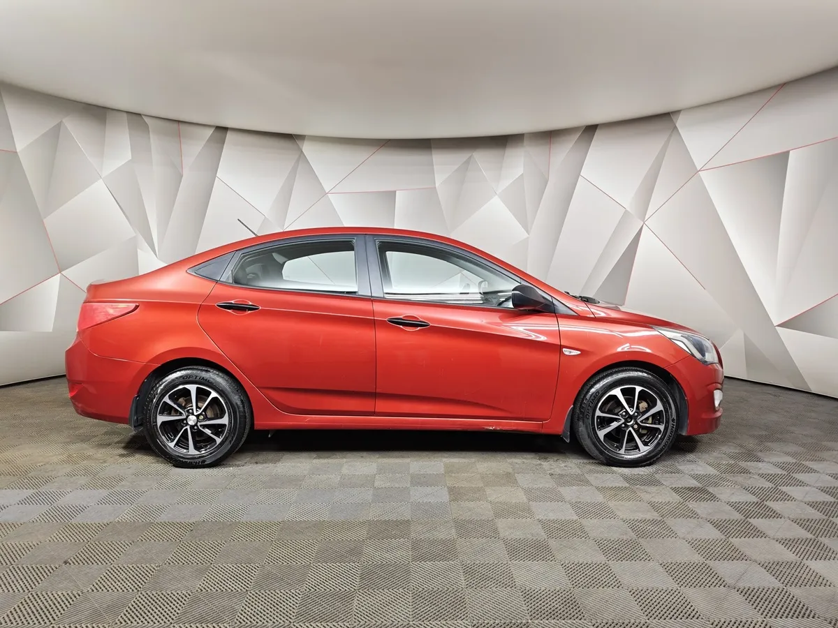 Hyundai Solaris 1.6 AT (123 л.с.) Comfort Красный в АВИЛОН. Слайд №6