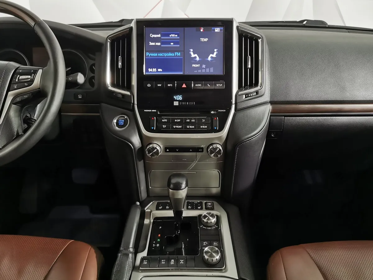 Toyota Land Cruiser 4.5 TD AT (249 л.с.) Черный в АВИЛОН. Слайд №14