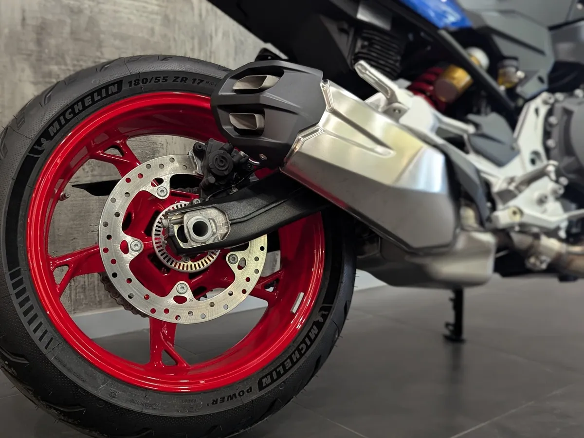 BMW Motorrad F 900 R F 900 R 895 см³ 895 Синий в АВИЛОН. Слайд №8