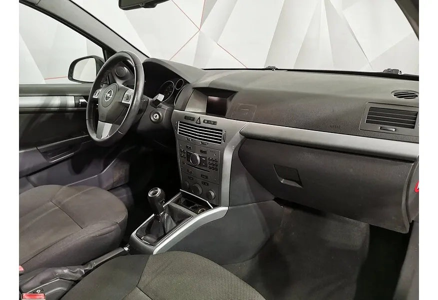 Opel Astra 1.6 MT (115 л.с.) Cosmo Черный в АВИЛОН. Слайд №13