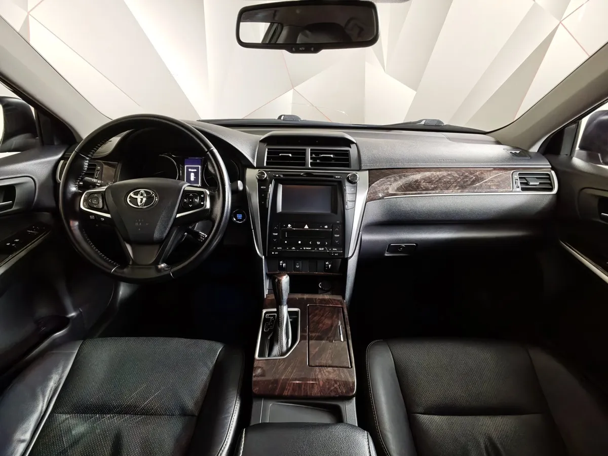Toyota Camry 2.5 AT (181 л.с.) Черный в АВИЛОН. Слайд №13