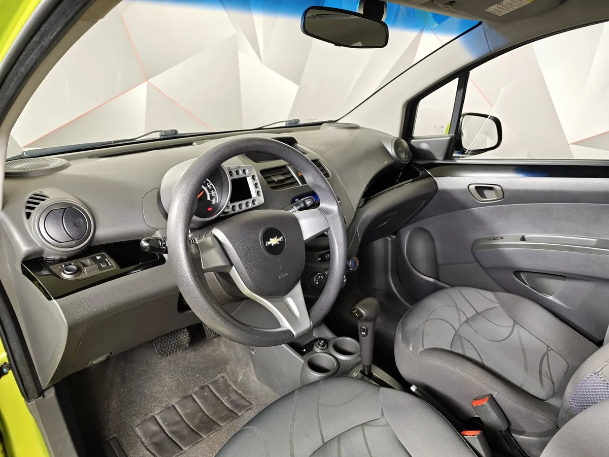 Chevrolet Spark 1.0 AT (68 л.с.) LS Зеленый в АВИЛОН. Слайд №18