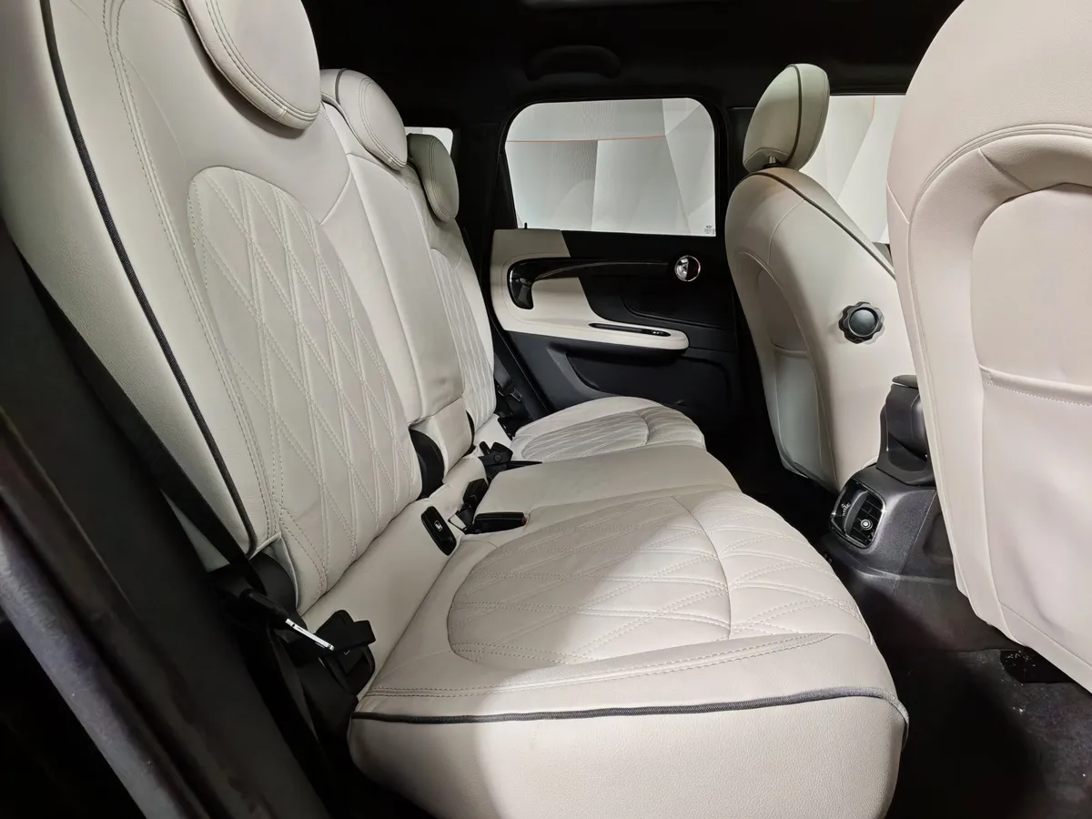 Mini Countryman 1.5 AT (136 л.с.) Черный в АВИЛОН. Слайд №14