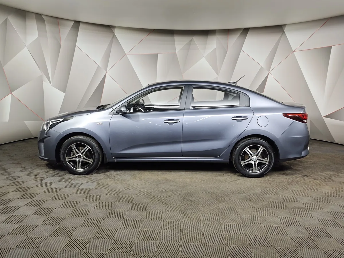 Kia Rio 1.6 AT (123 л.с.) Luxe Серый в АВИЛОН. Слайд №5
