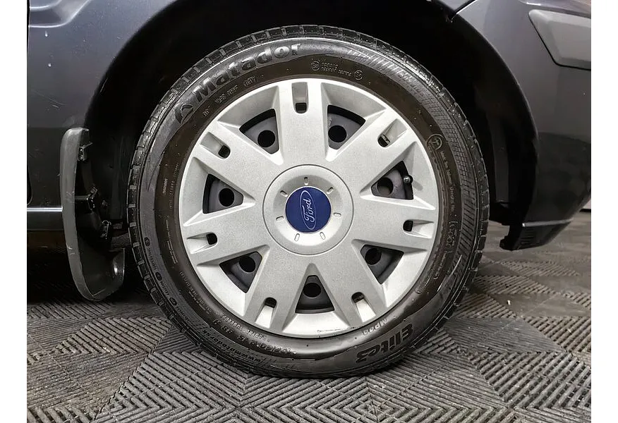 Ford Fusion 1.4 MT (80 л.с.) Core Серый в АВИЛОН. Слайд №18