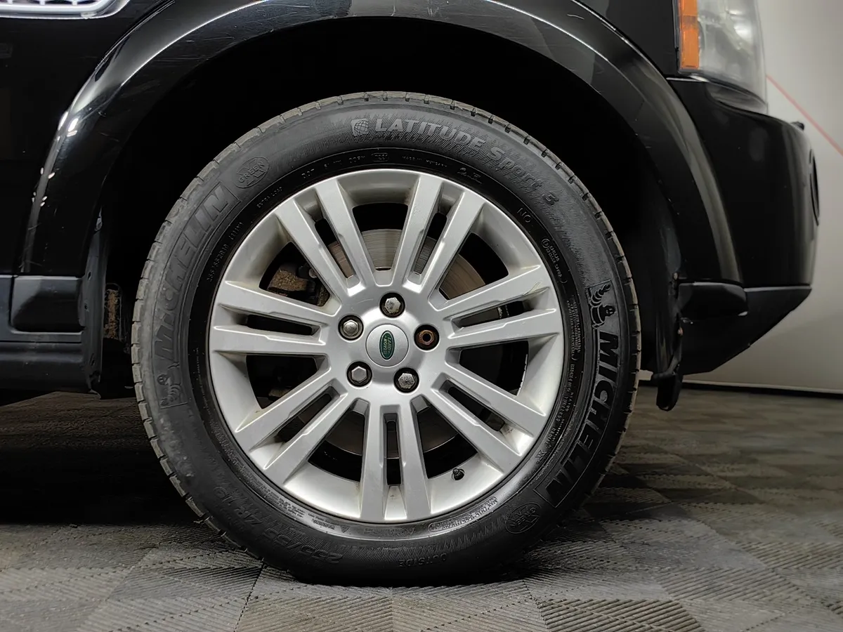 Land Rover Discovery 3.0 TDV6 AT 4WD (211 л.с.) SE Черный в АВИЛОН. Слайд №9
