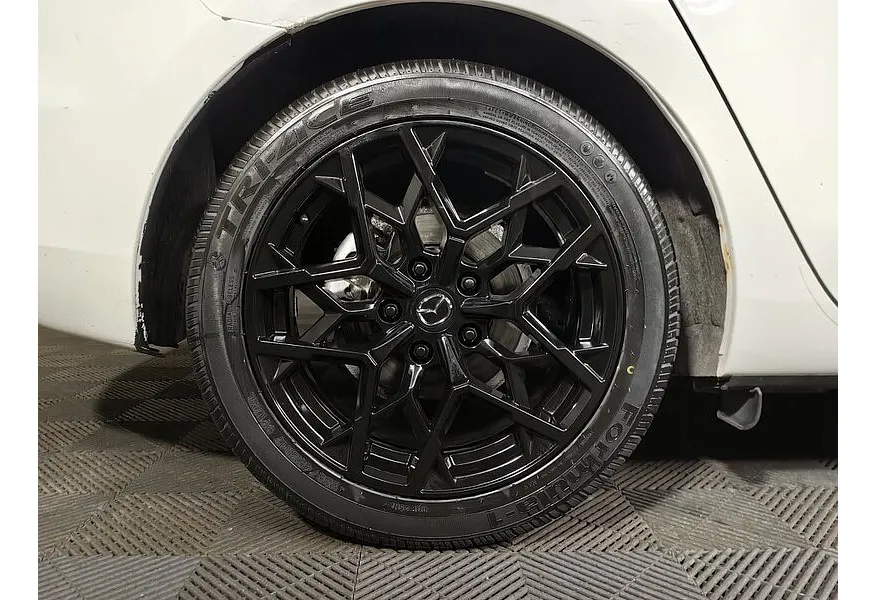 АВИЛОН - Mazda 3 1.6 AT (105 л.с.) Белый - slide 18
