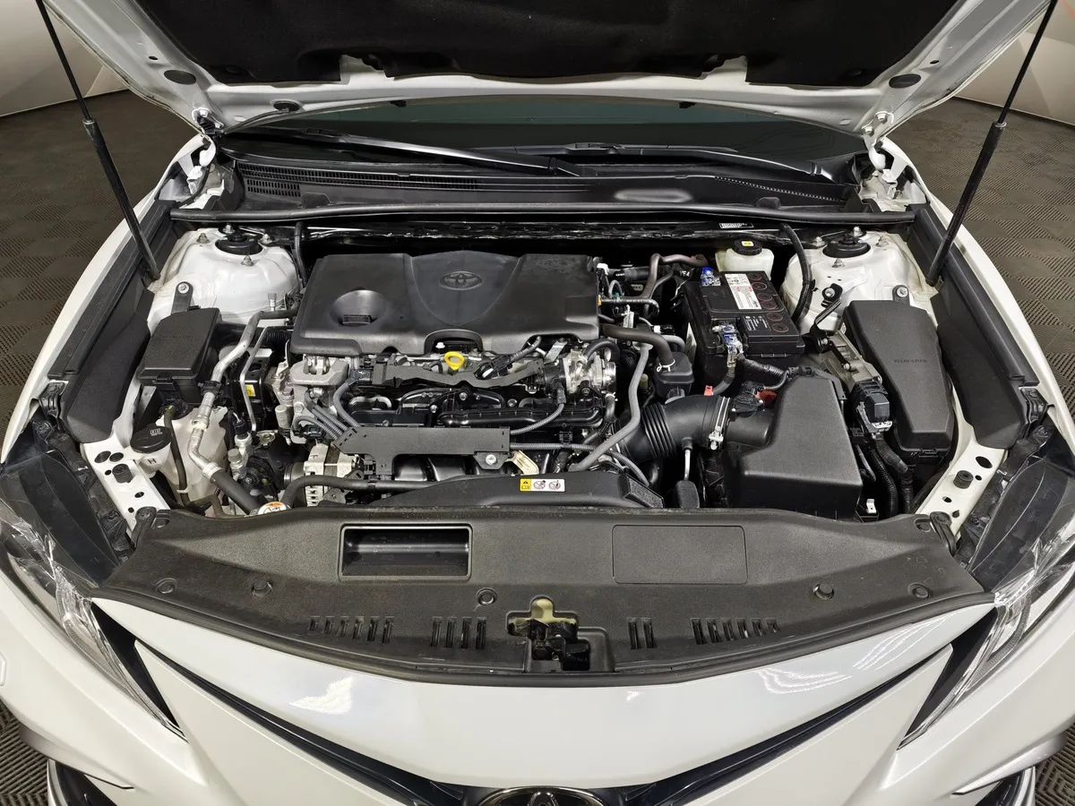 Toyota Camry 2.5 AT (200 л.с.) Prestige Safety Белый в АВИЛОН. Слайд №11