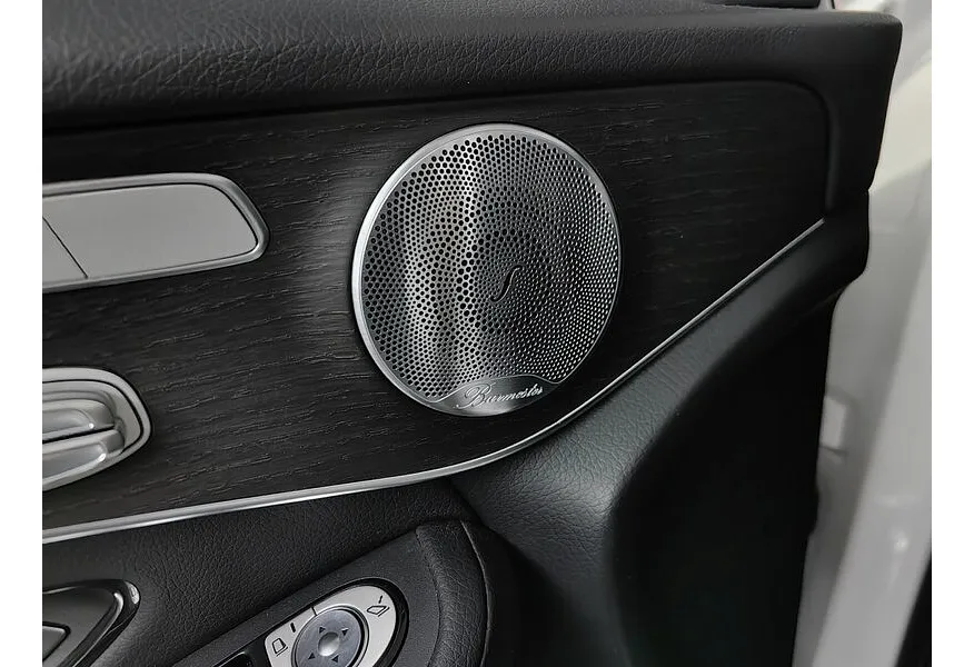 Mercedes-Benz GLC Купе 300 9G-TRONIC 4MATIC (249 л.с.) Sport Белый в АВИЛОН. Слайд №20