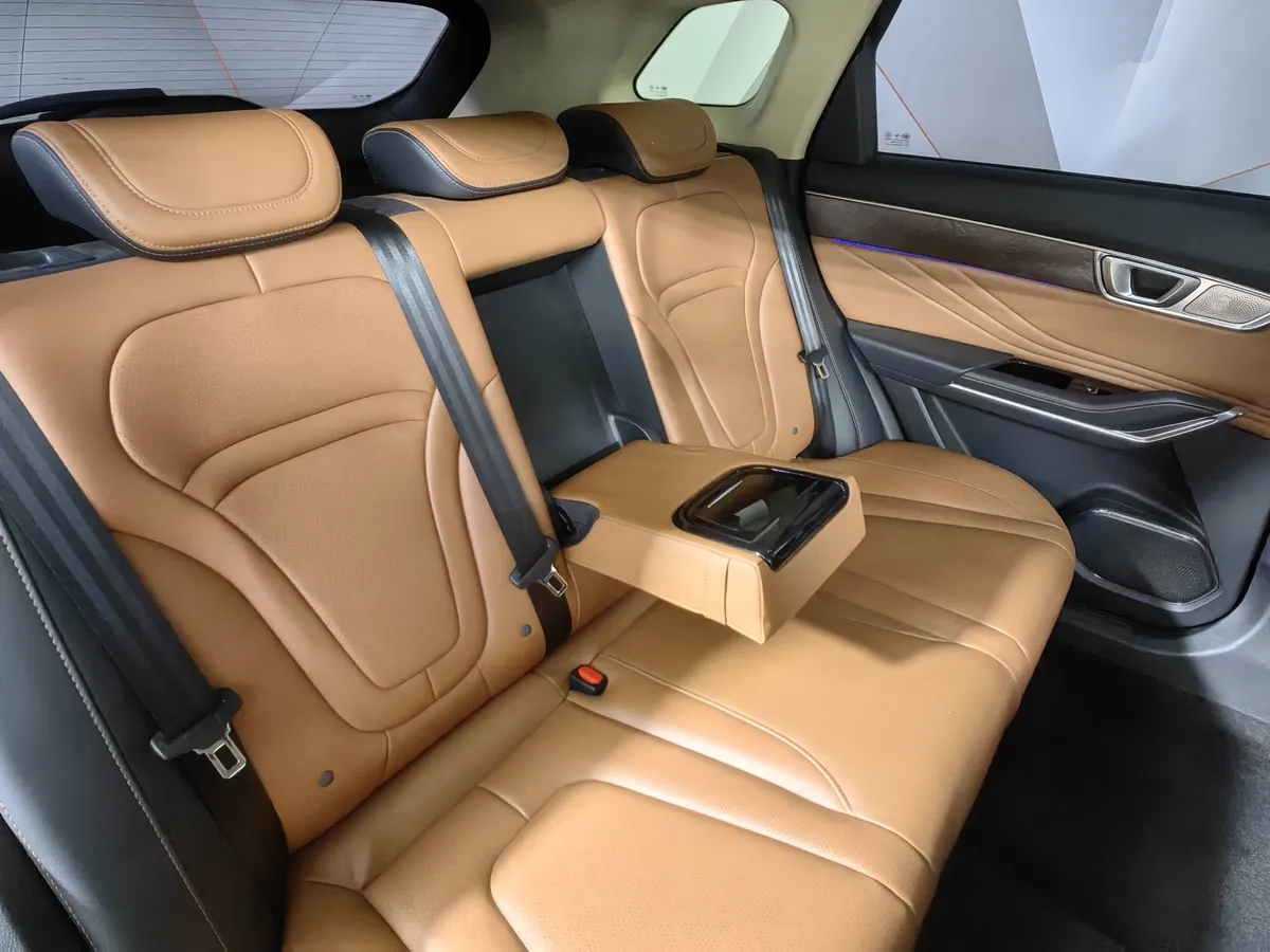 FAW Bestune T99 2.0T AT (224 л.с.) Exclusive Черный в АВИЛОН. Слайд №16