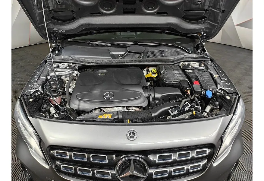 Mercedes-Benz GLA 200 7G-DCT (150 л.с.) Особая серия Серый в АВИЛОН. Слайд №11