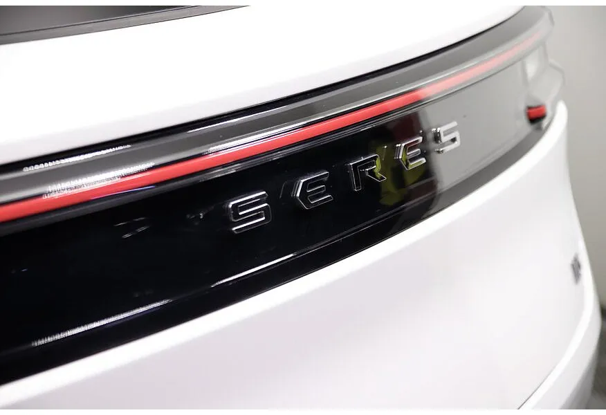 АВИЛОН - Seres M5 1.5 AT 4WD (496 л.с.) Premium Белый - slide 13