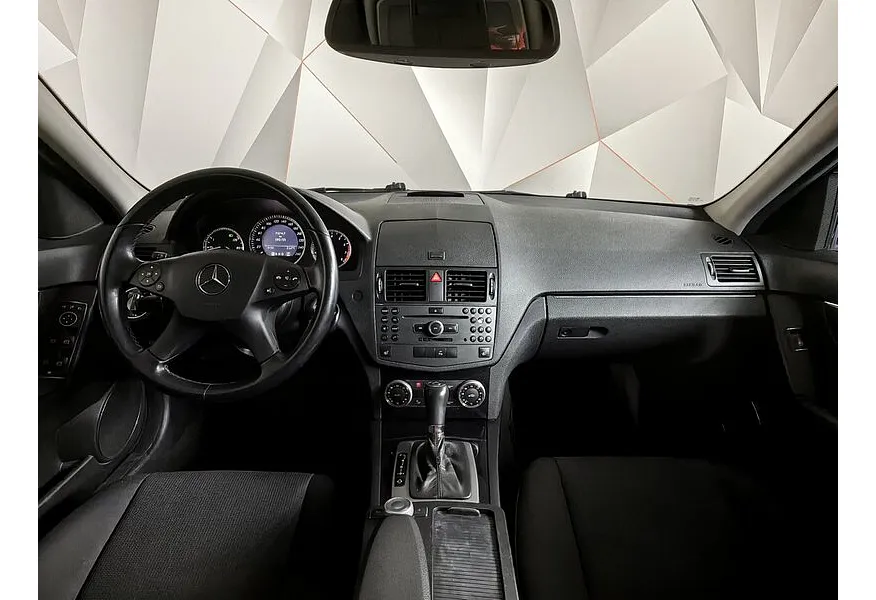 Mercedes-Benz C-Класс C 180 CGI BlueEFFICIENCY AT (156 л.с.) Черный в АВИЛОН. Слайд №14