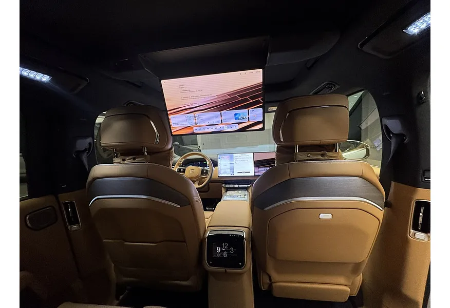 Zeekr 9X 2.0h AT 4WD (1177 л.с.) Hyper Черный в АВИЛОН. Слайд №8