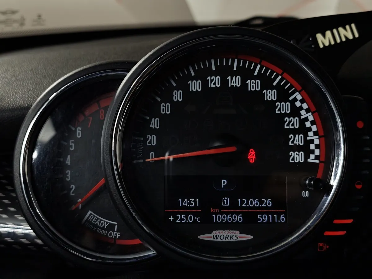 MINI 3 двери JCW 2.0 AT (231 л.с.) Зеленый в АВИЛОН. Слайд №12