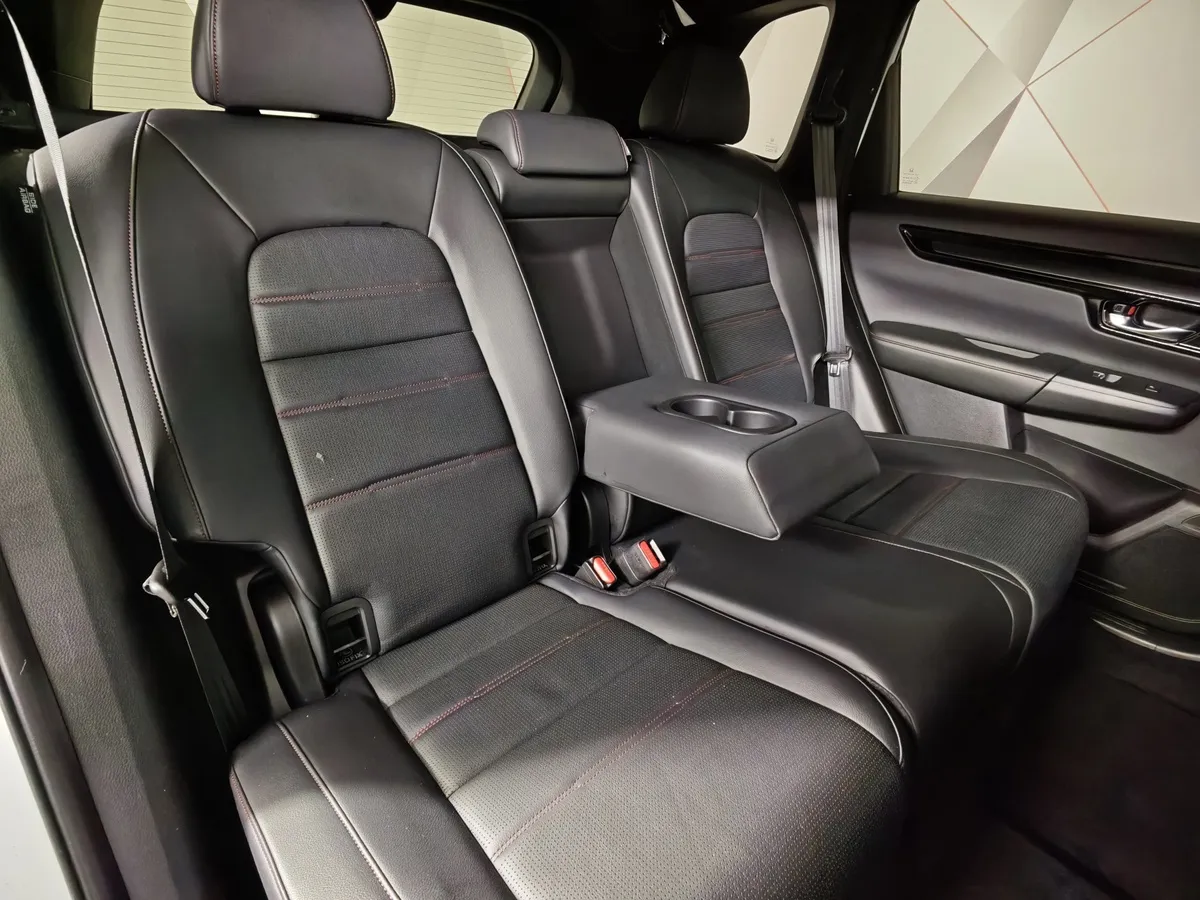 Honda CR-V 2.0h CVT 4WD (204 л.с.) Sport Hybrid Белый в АВИЛОН. Слайд №17