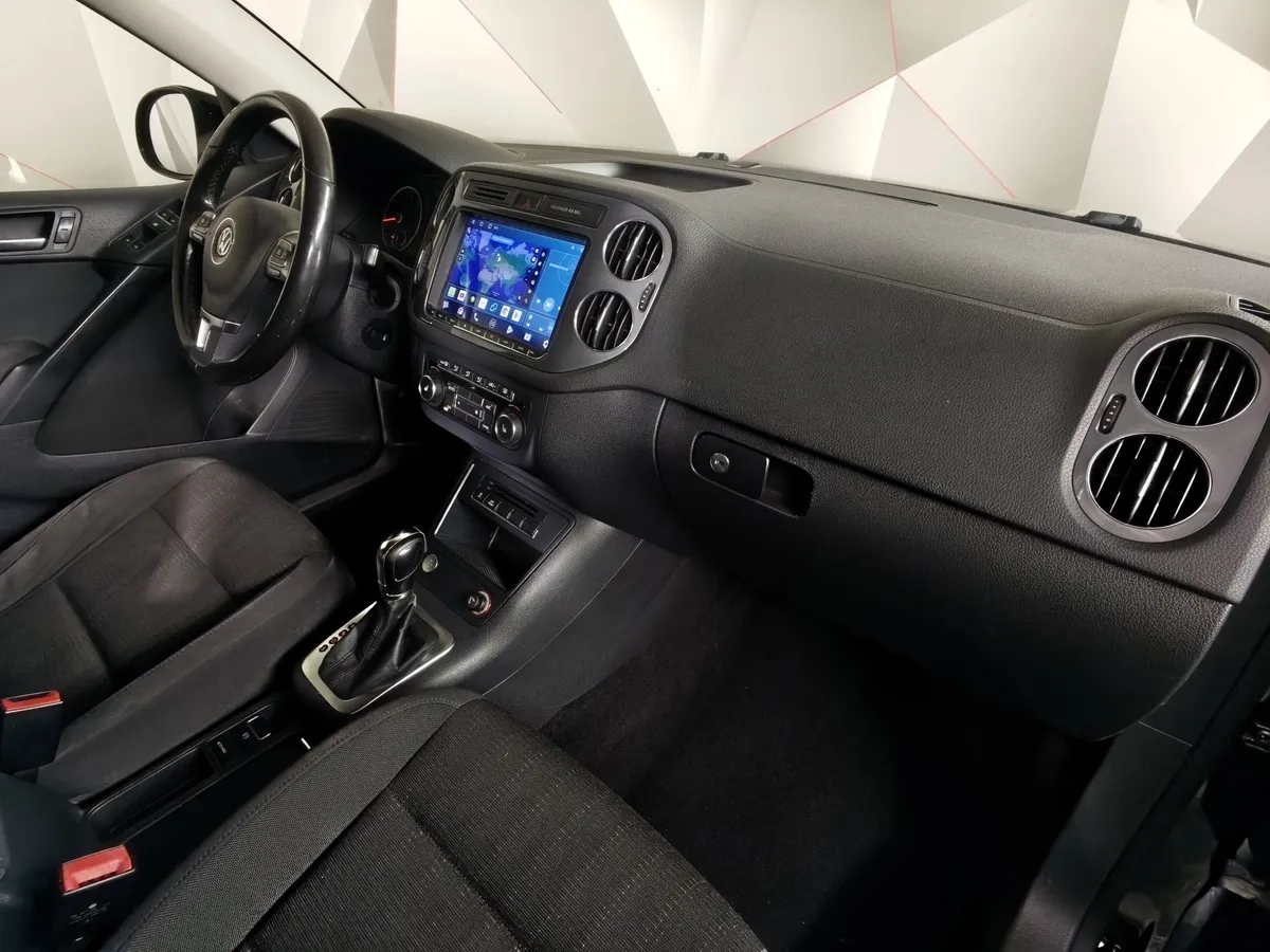 Volkswagen Tiguan 2.0 TSI 4Motion AT (170 л.с.) Track & Field Черный в АВИЛОН. Слайд №13
