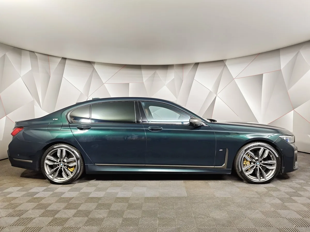 BMW 7 серия M760Li xDrive Steptronic (609 л.с.) Зеленый в АВИЛОН. Слайд №6