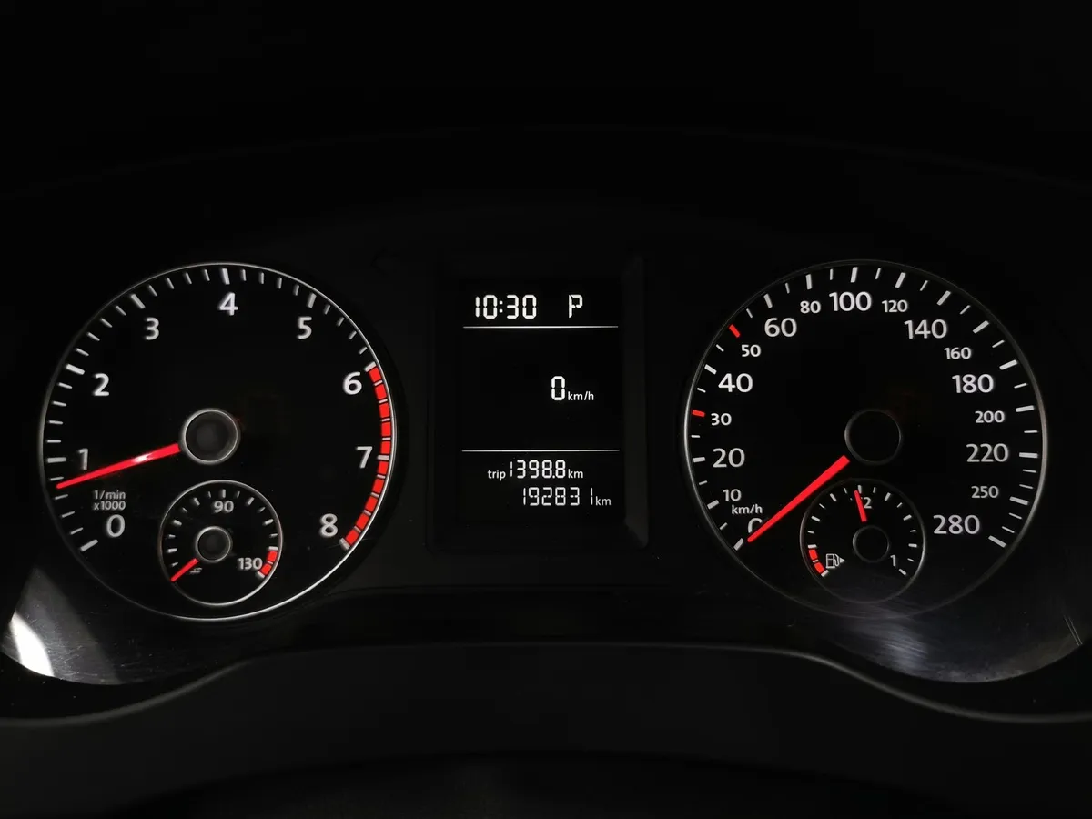 Volkswagen Jetta 1.4 TSI DSG (122 л.с.) Highline Коричневый в АВИЛОН. Слайд №15