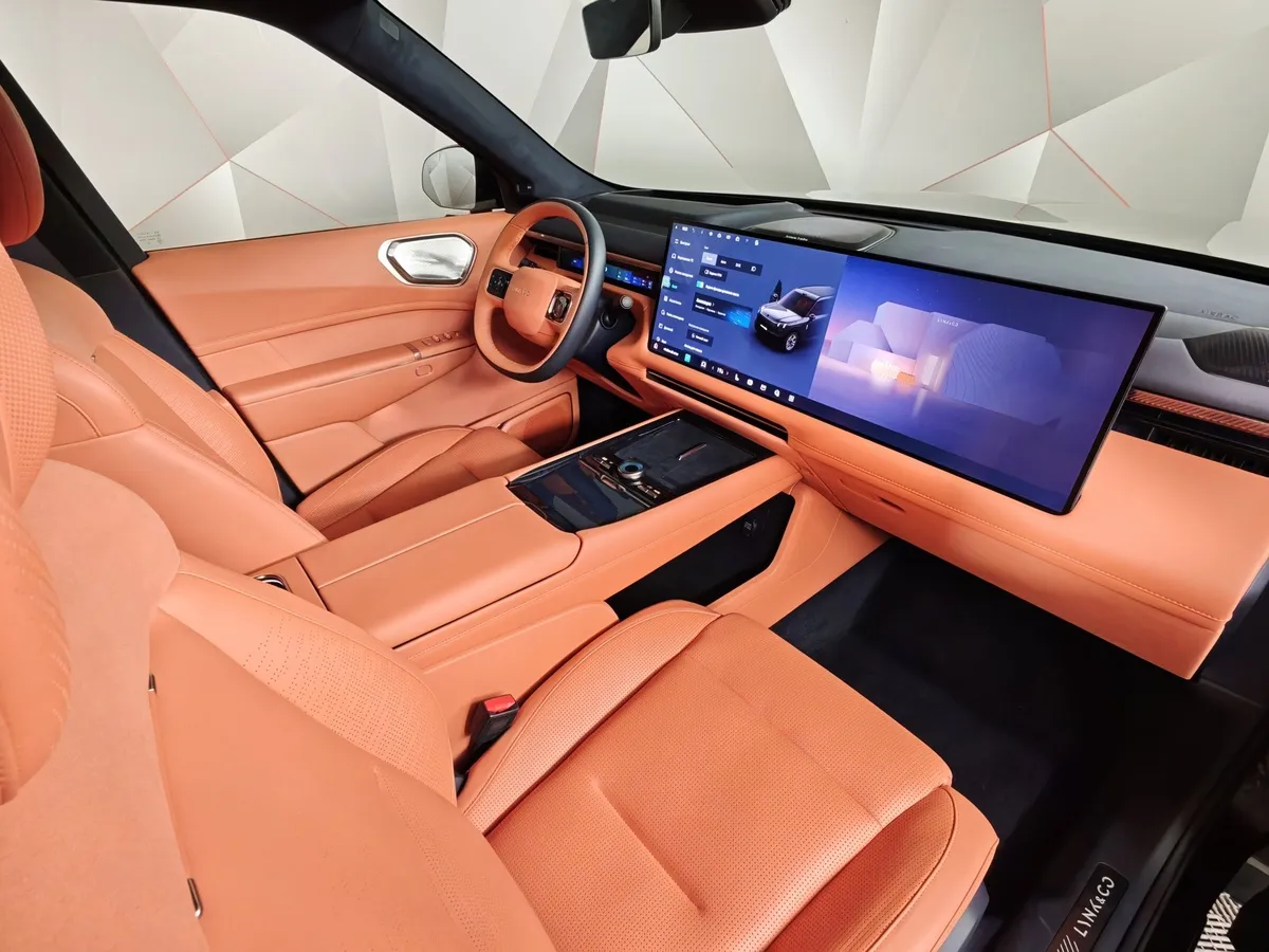 Lynk & Co 900 2.0 AT 4WD (884 л.с.) Ultra Черный в АВИЛОН. Слайд №12