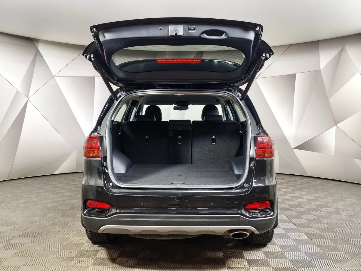 Kia Sorento 2.2 D AT AWD (5 мест) (200 л.с.) Comfort Черный в АВИЛОН. Слайд №12