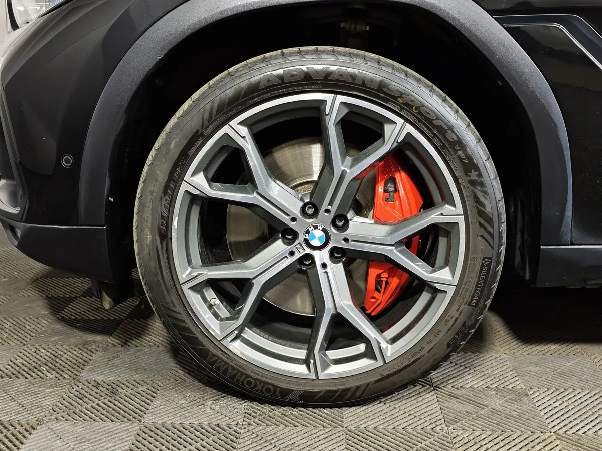 BMW X6 3.0 AT xDrive30d (249 л.с.) Exclusive Черный в АВИЛОН. Слайд №7