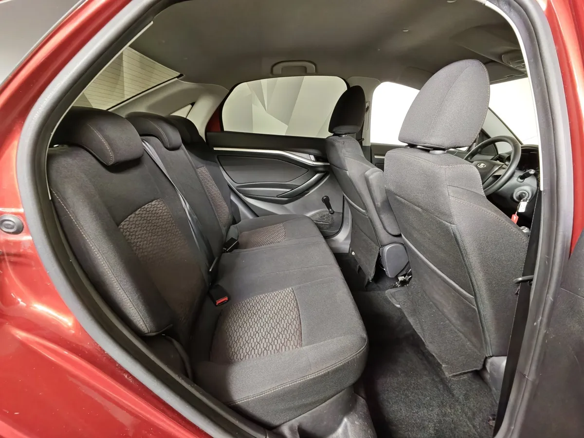 ВАЗ (Lada) Vesta 1.6 MT (106 л.с.) Красный в АВИЛОН. Слайд №15