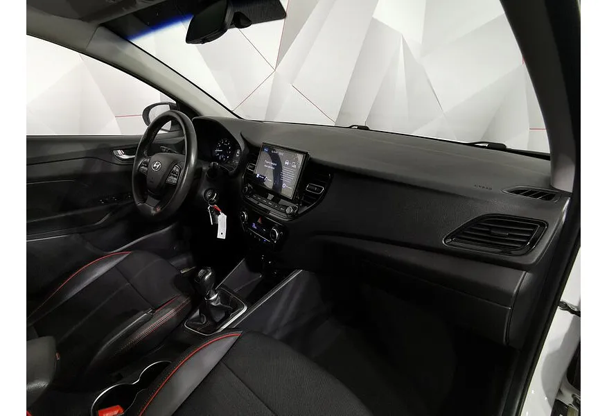 АВИЛОН - Hyundai Solaris 1.6 MT (123 л.с.) Active Plus Белый - slide 12