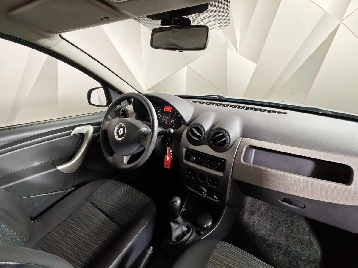 Renault Sandero 1.6 MT (84 л.с.) Синий в АВИЛОН. Слайд №13