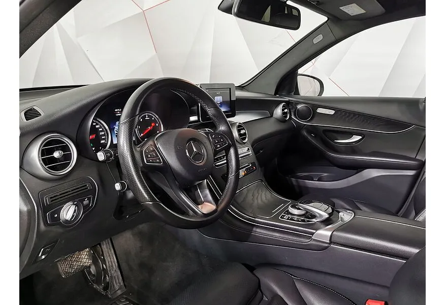 Mercedes-Benz GLC 250 d 9G-TRONIC 4MATIC (204 л.с.) Особая серия Серый в АВИЛОН. Слайд №19