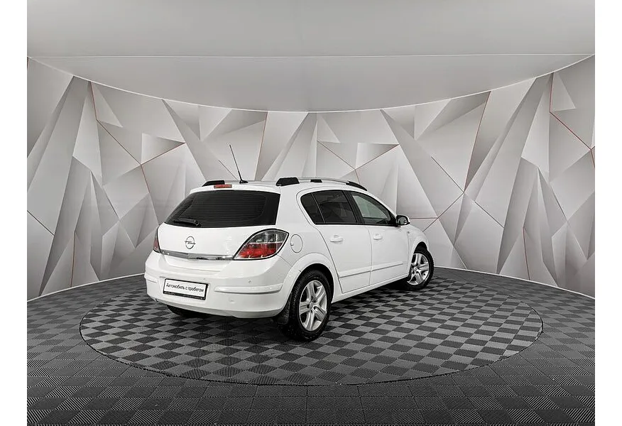Opel Astra 1.4 ecoFLEX MT (90 л.с.) Белый в АВИЛОН. Слайд №2