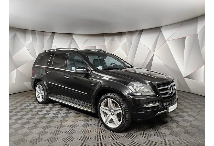 Mercedes-Benz GL 350 CDI BlueEFFICIENCY 7G-Tronic 4MATIC (224 л.с.) Черный в АВИЛОН. Слайд №3