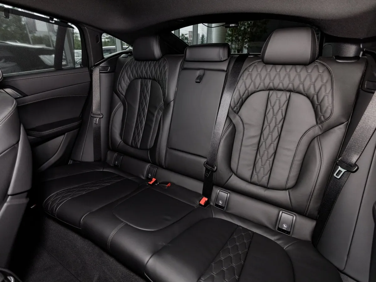 BMW X6 xDrive40i (340 л.с.) Белый в АВИЛОН. Слайд №12