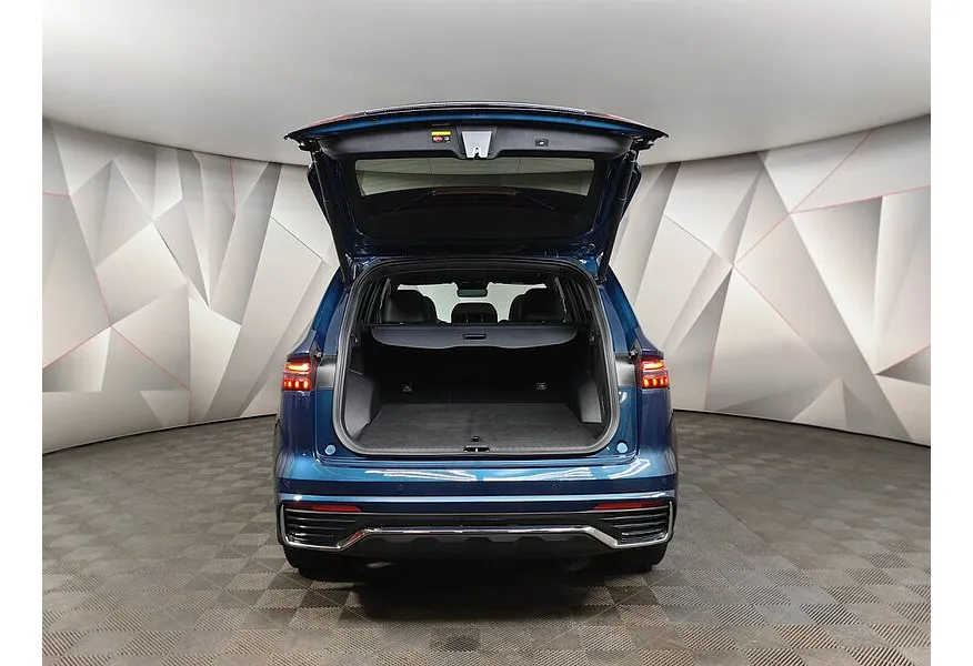 Geely Monjaro 2.0T 8AT 4WD (238 л.с.) Exclusive Зеленый в АВИЛОН. Слайд №18