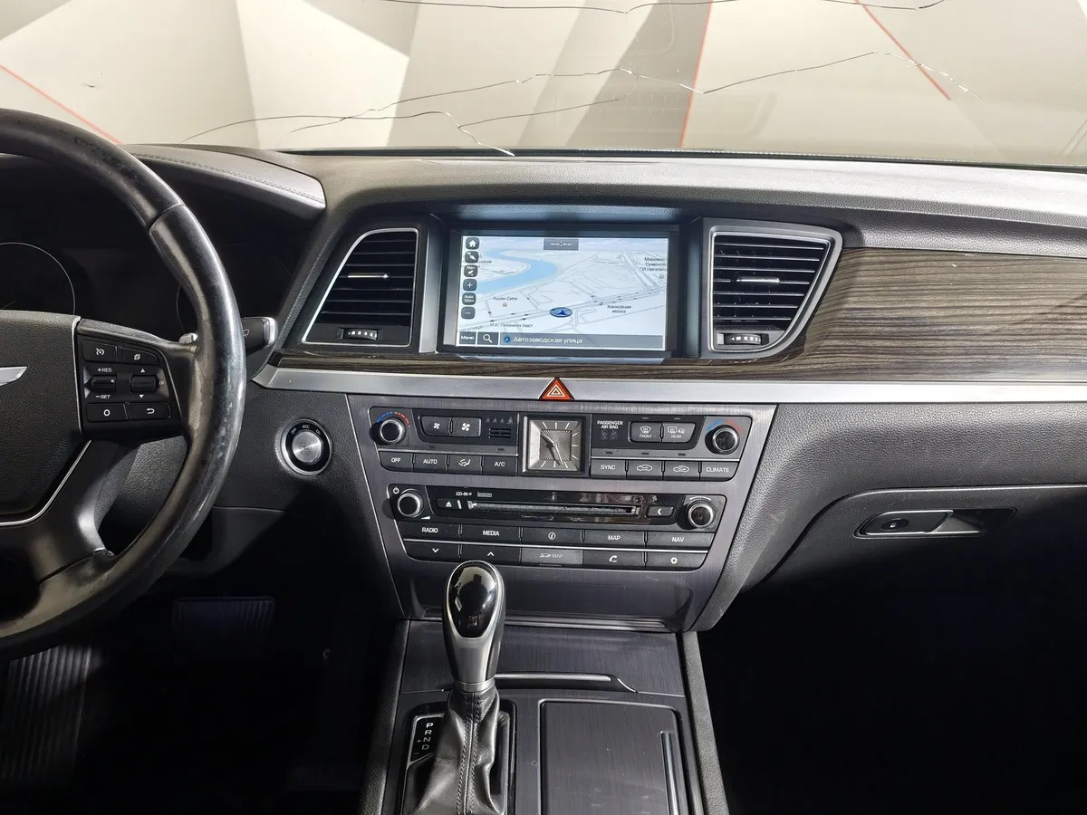Hyundai Genesis 3.0 AT AWD (249 л.с.) Luxury Черный в АВИЛОН. Слайд №15