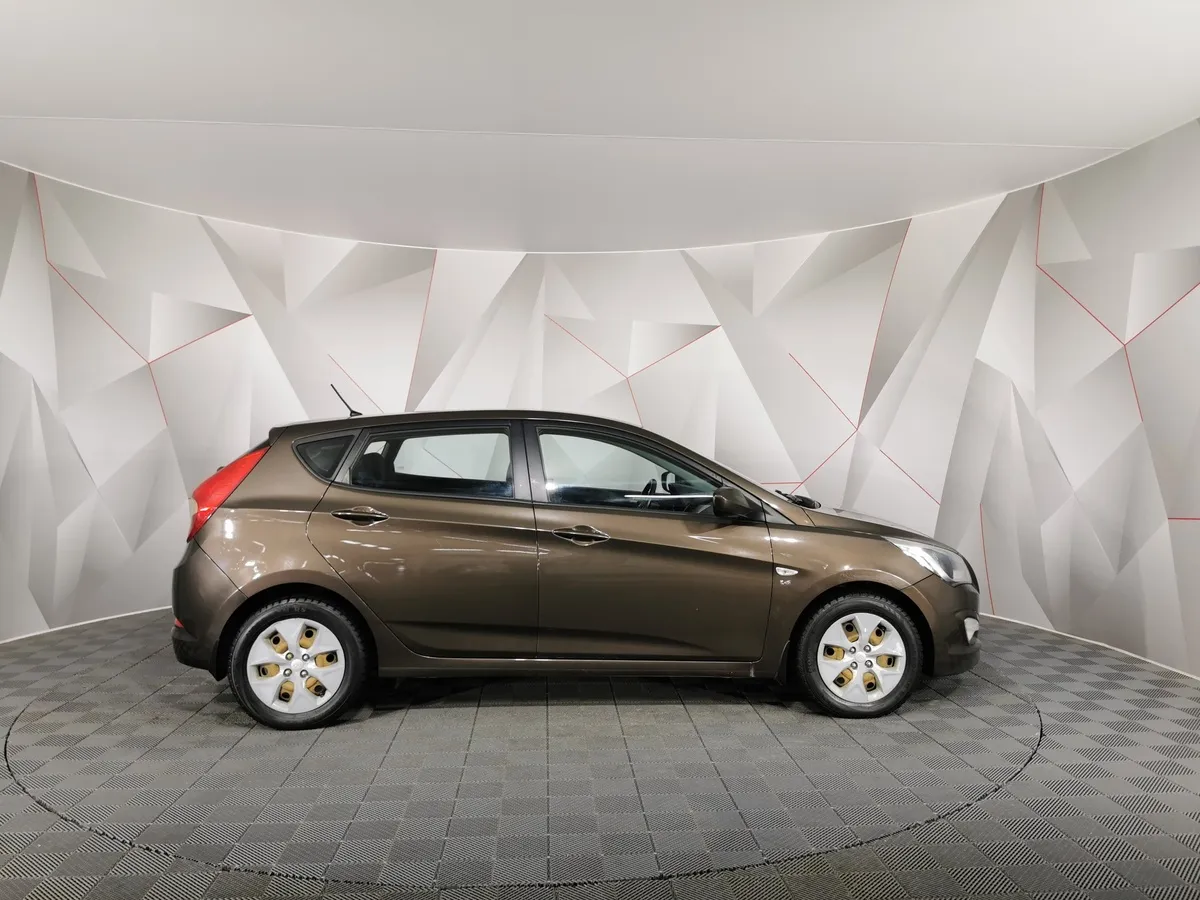 Hyundai Solaris 1.6 MT (123 л.с.) Comfort Коричневый в АВИЛОН. Слайд №6