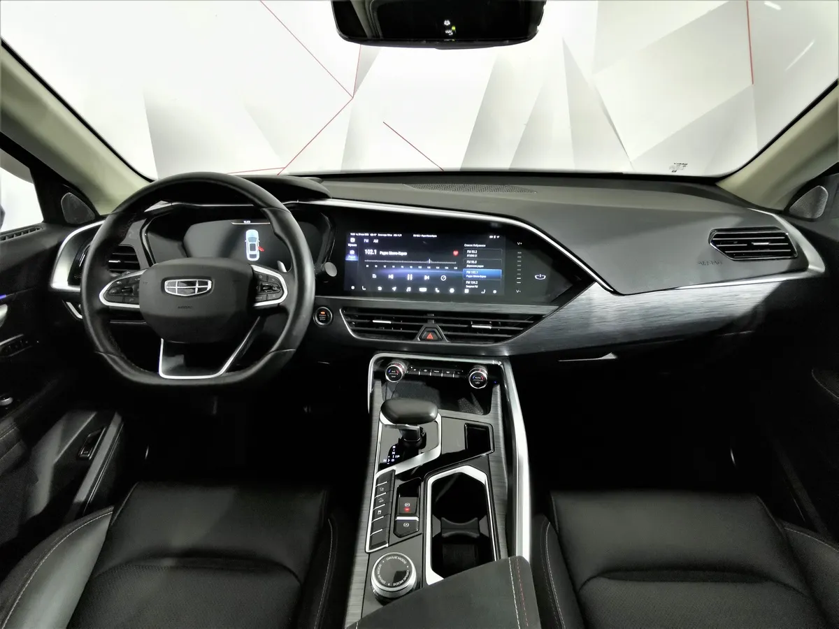 Geely Tugella 2.0 AT AWD (238 л.с.) Flagship Серый в АВИЛОН. Слайд №13
