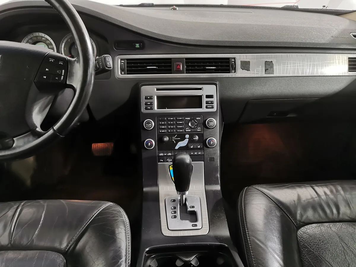 Volvo XC70 2.4 D5 Geartronic AWD (185 л.с.) Синий в АВИЛОН. Слайд №15