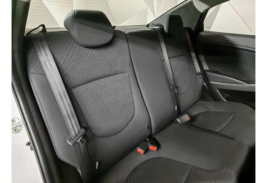 Hyundai Solaris 1.6 AT (123 л.с.) Comfort Белый в АВИЛОН. Слайд №13