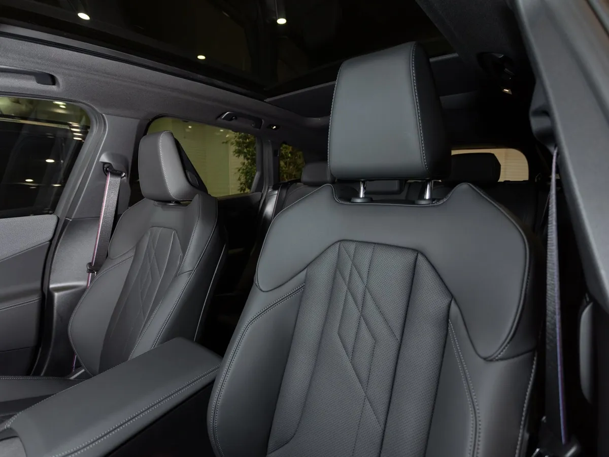 BMW X3 xDrive30L AT (258 л.с.) Черный в АВИЛОН. Слайд №8