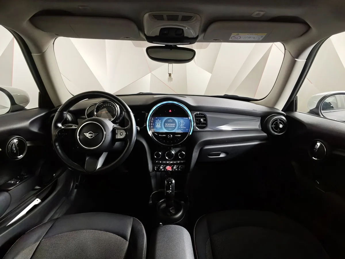 MINI 3 двери Cooper 1.5 AT (136 л.с.) Essential Серый в АВИЛОН. Слайд №11