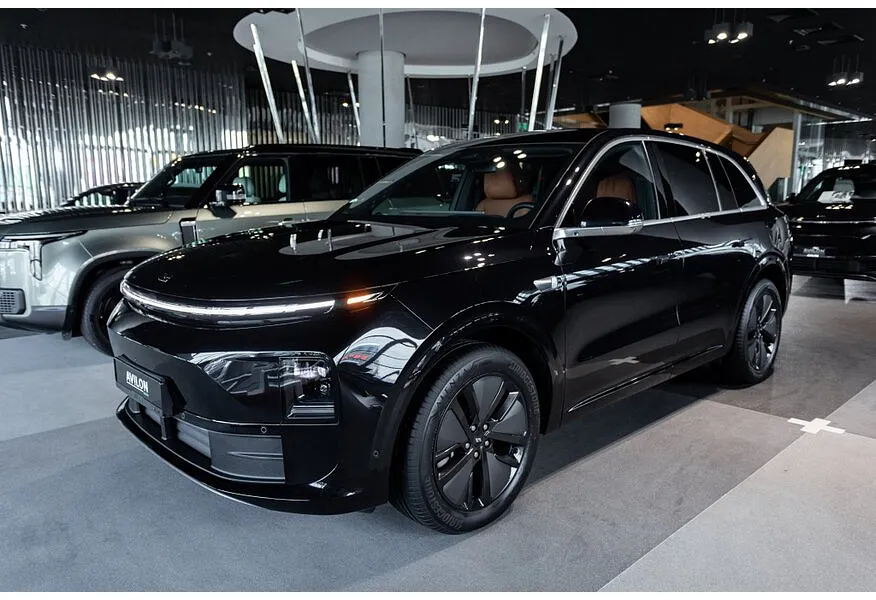 АВИЛОН - Li Auto L6 1.5 AT 4WD (150 л.с.) Pro Черный - slide 9574655