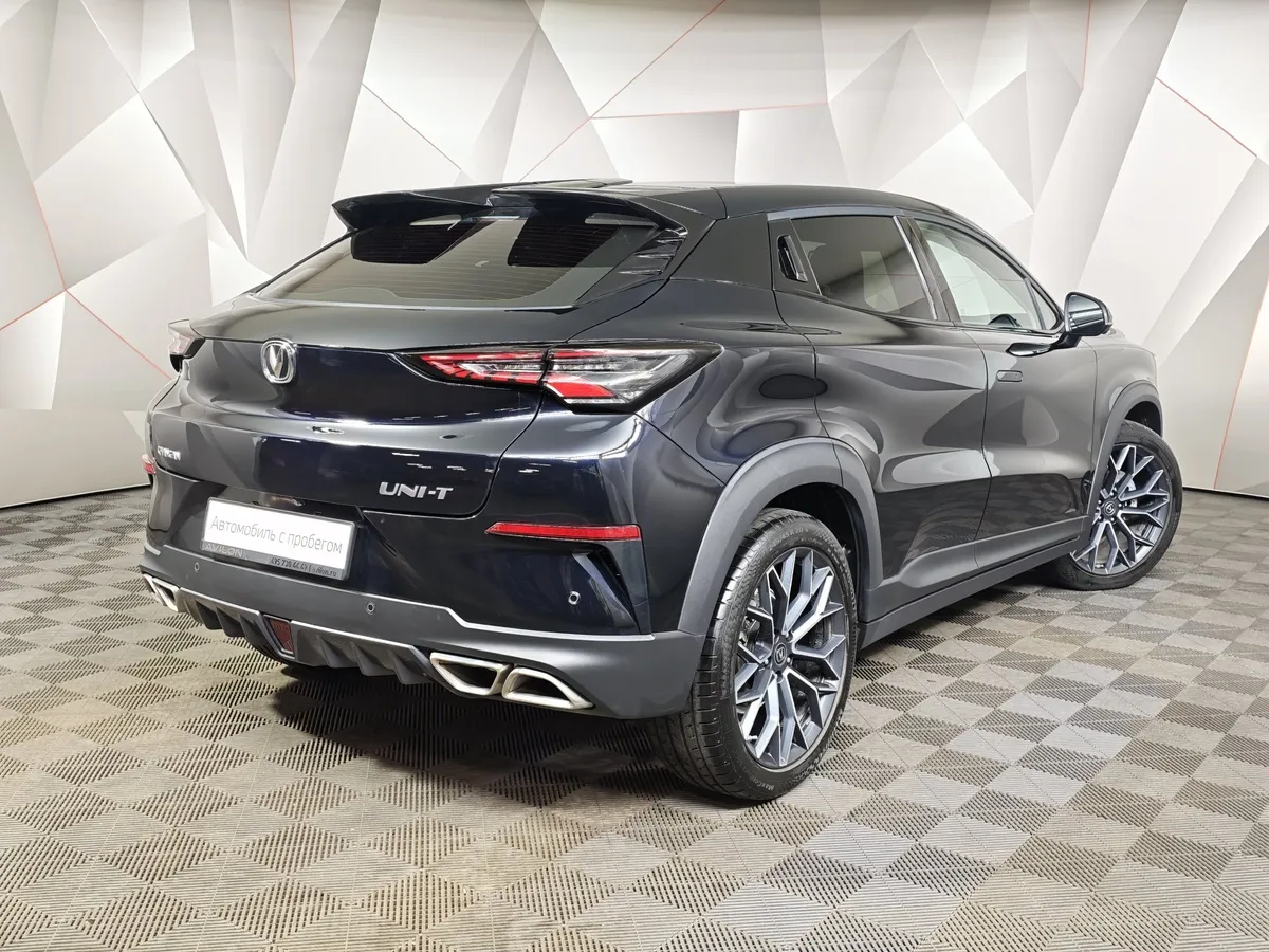 Changan UNI-T 1.5T 7DCT (181 л.с.) Tech Черный в АВИЛОН. Слайд №2